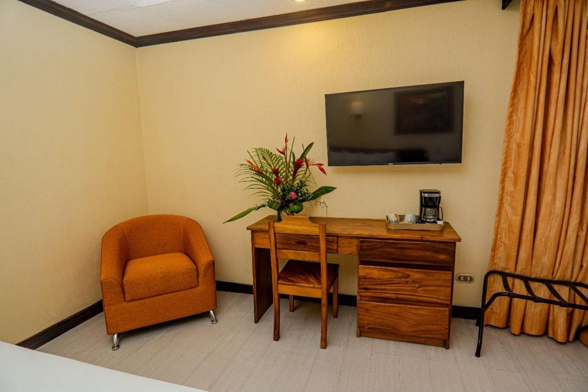 Best Western Hotel & Casino Kamuk Manuel Antonio Eksteriør bilde